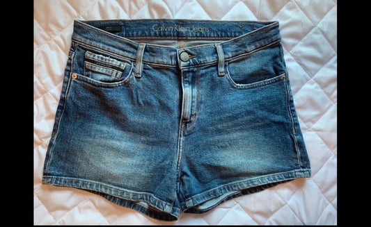 Calvin Klein stuttbuxur M (W29)