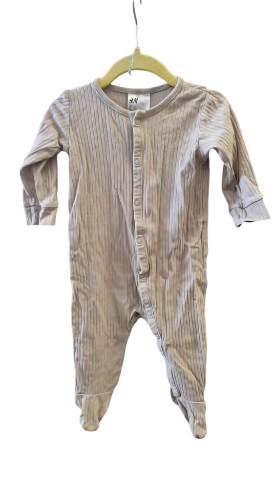 H&M náttgalli 68