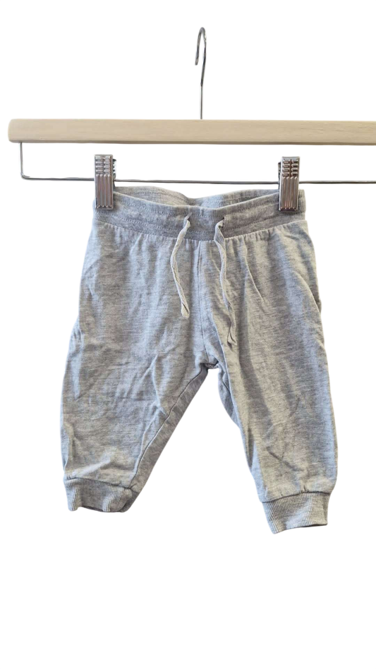 H&M buxur 68