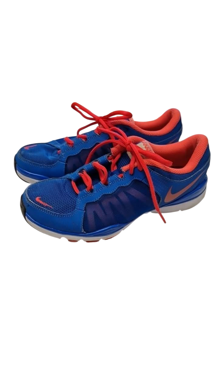 Nike íþróttaskór 38 lítið notaðir