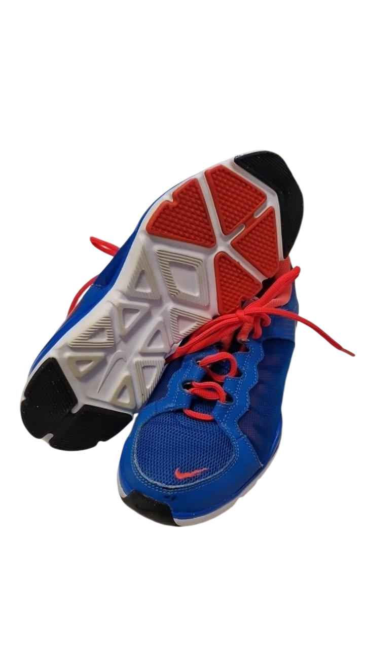 Nike íþróttaskór 38 lítið notaðir