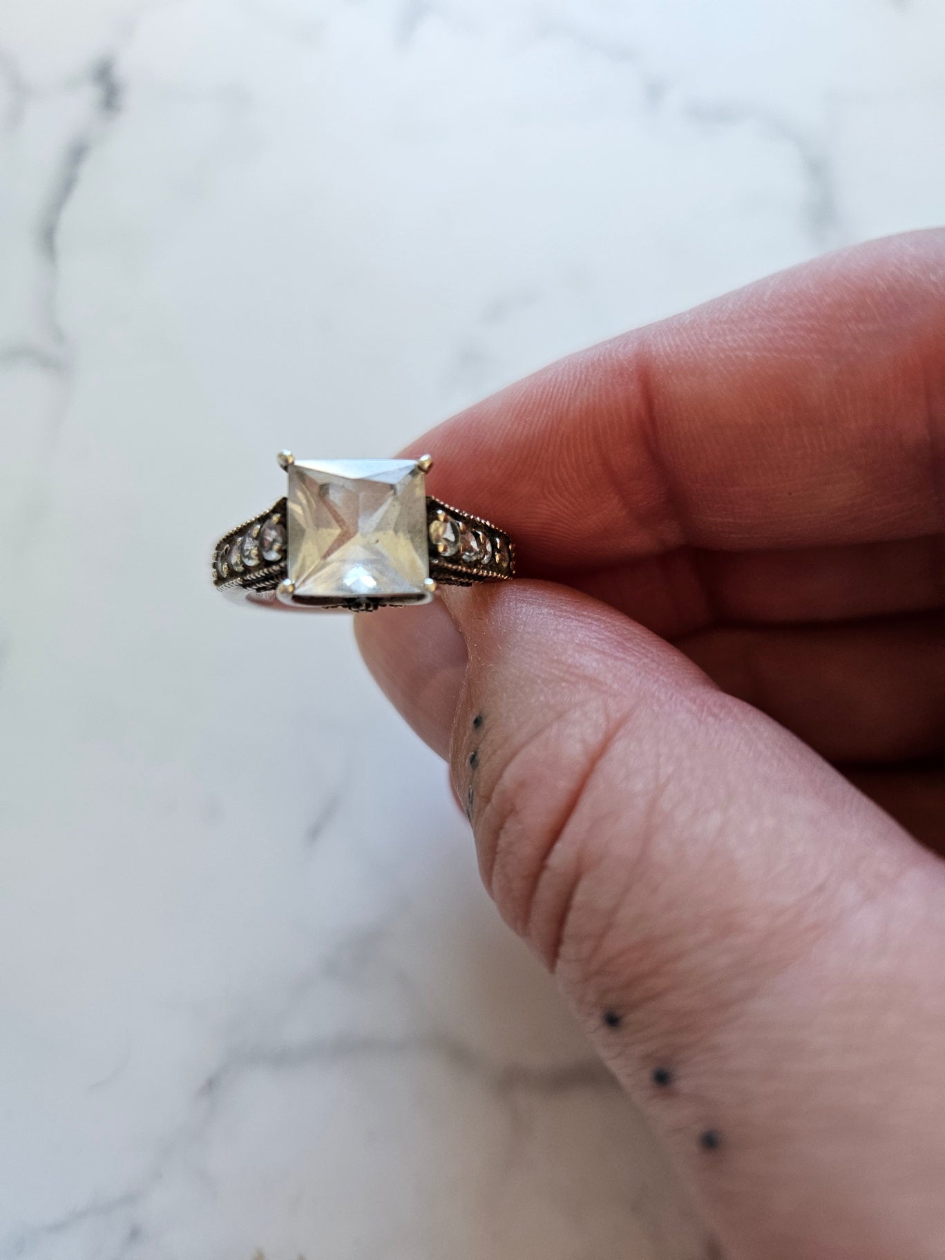 56 925 Sterling silver clearstone hringur
