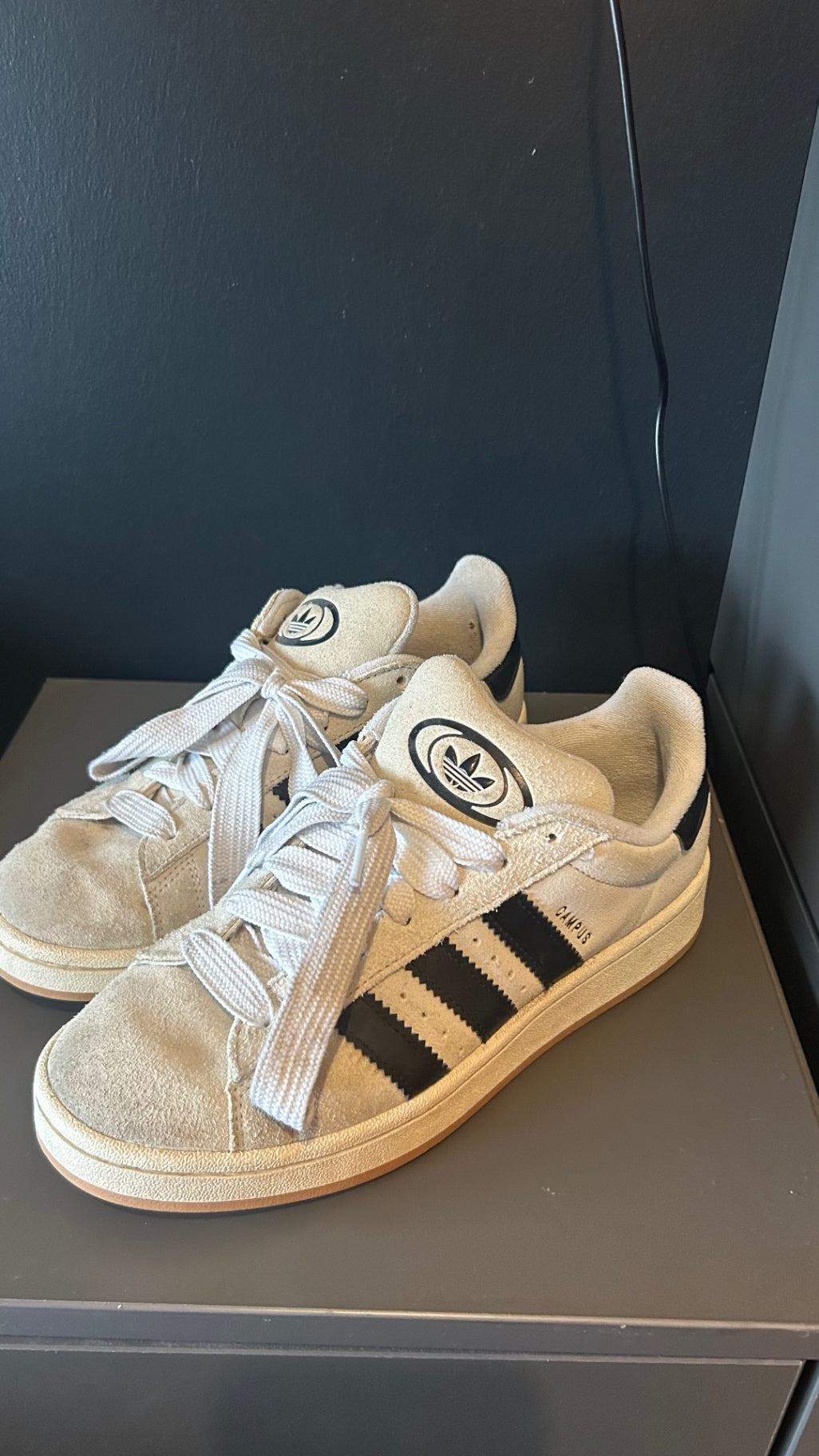 39 Adidas Campus