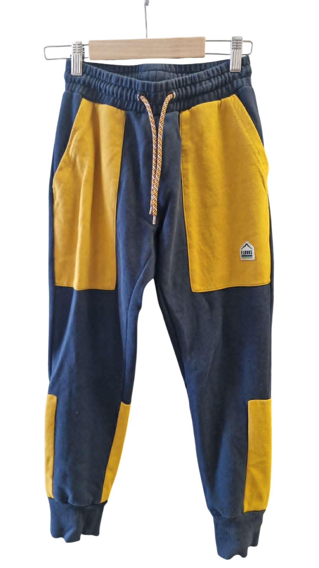 Elbrus buxur 152