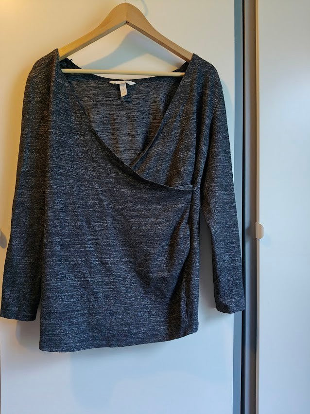 Brjóstagjafa peysa. H&M. L