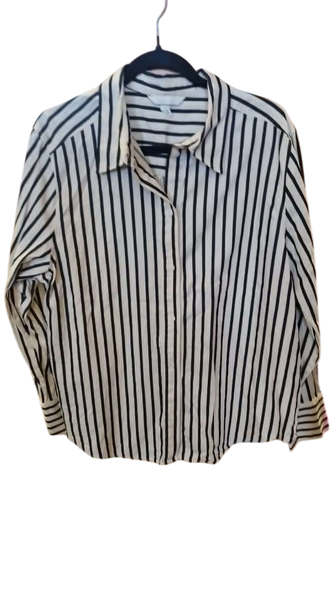 H&M röndótt skyrta L