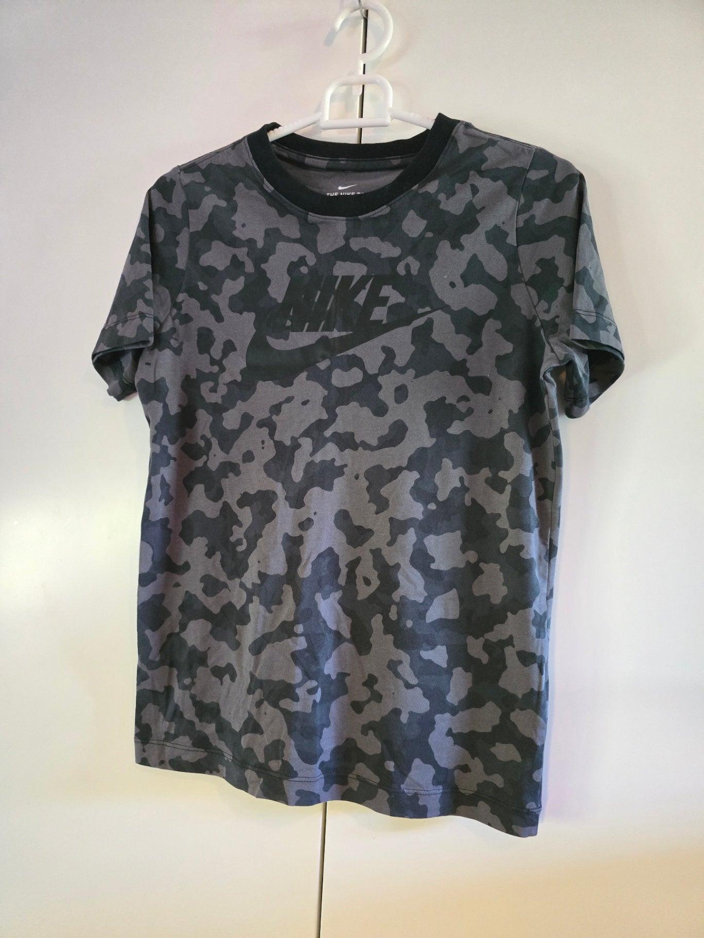137-147 - Nike bolur svartur og grár