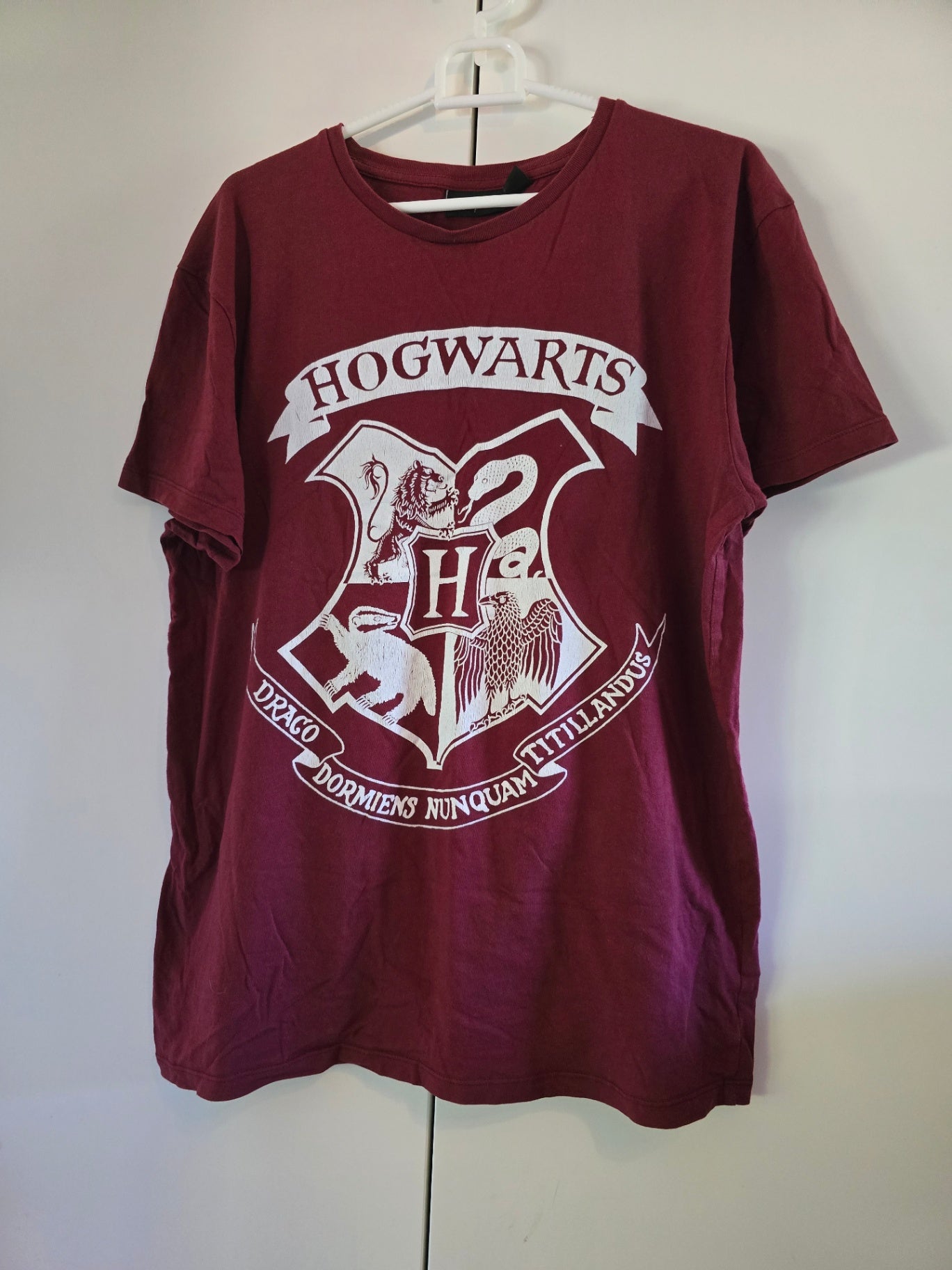 M - Hogwarts bolur