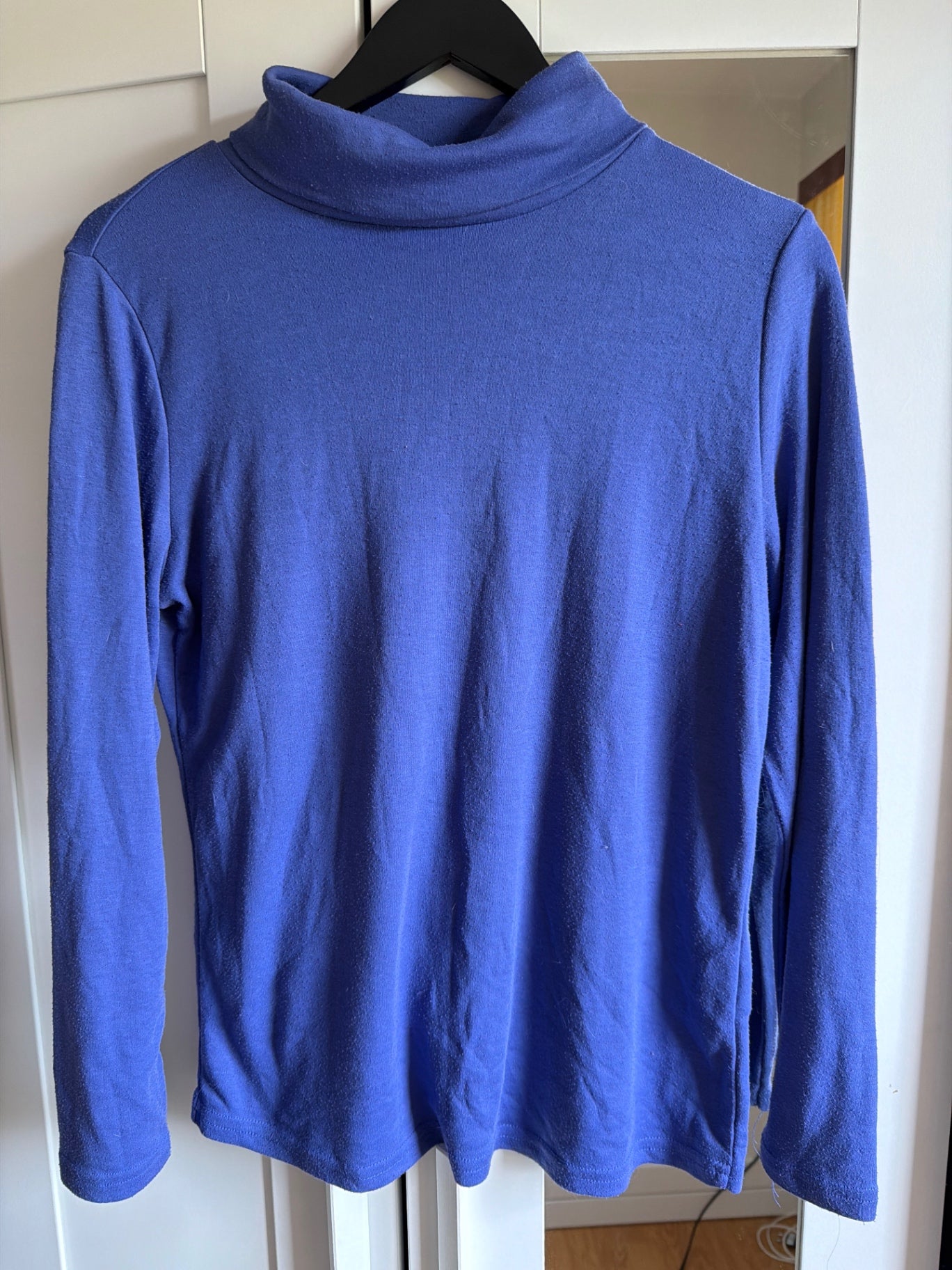 Purple turtleneck M/L