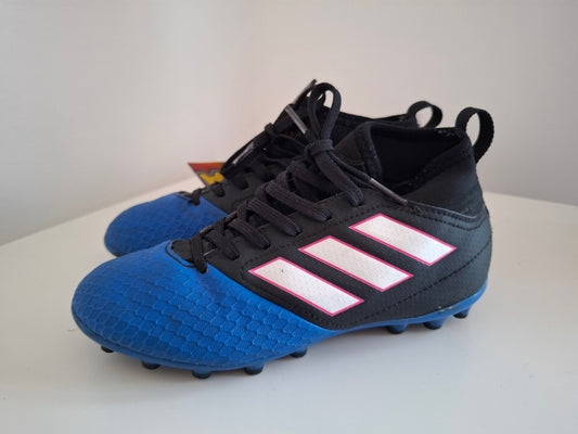 Adidas takkaskór 