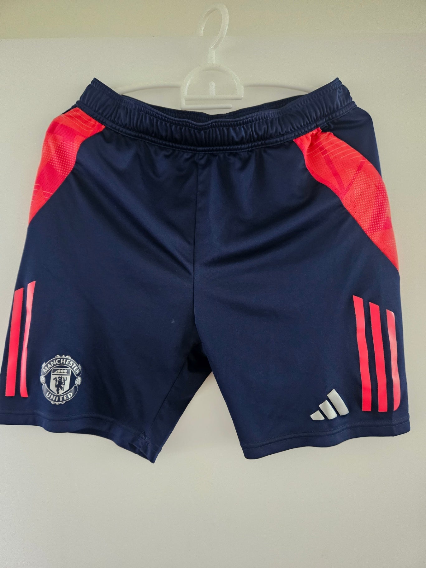 164 - MU stuttbuxur
