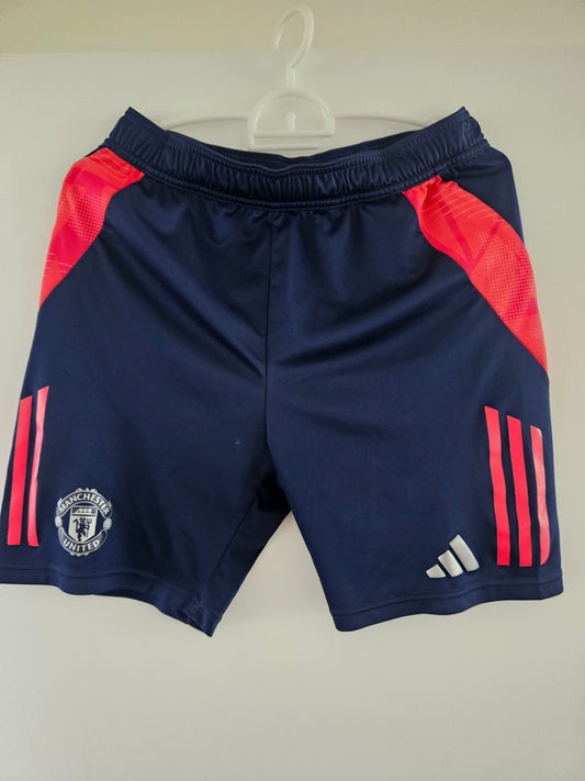164 - MU stuttbuxur
