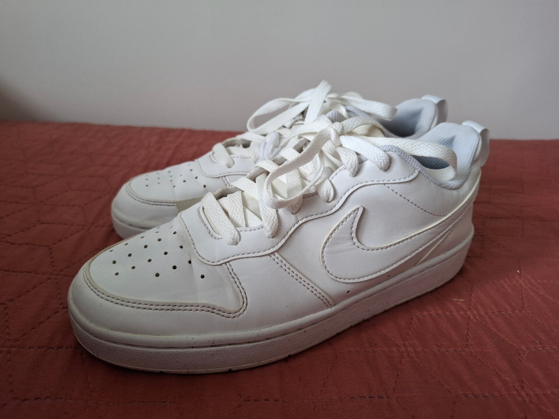 38,5