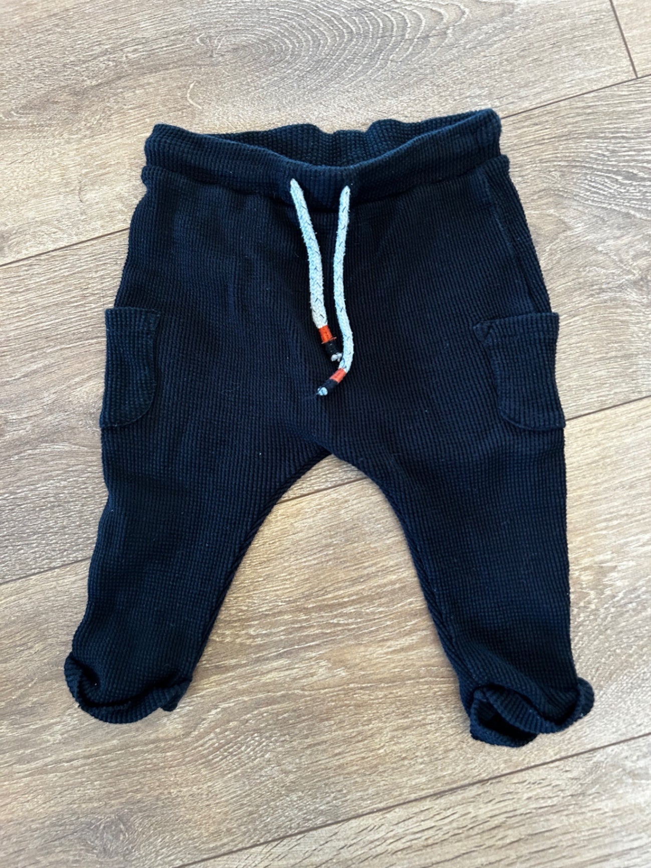 Buxur svartar st.12-18