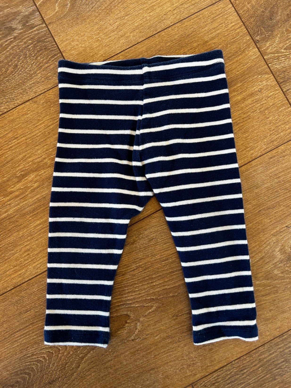 Leggings bláar/hvítar röndóttar st.6-9m