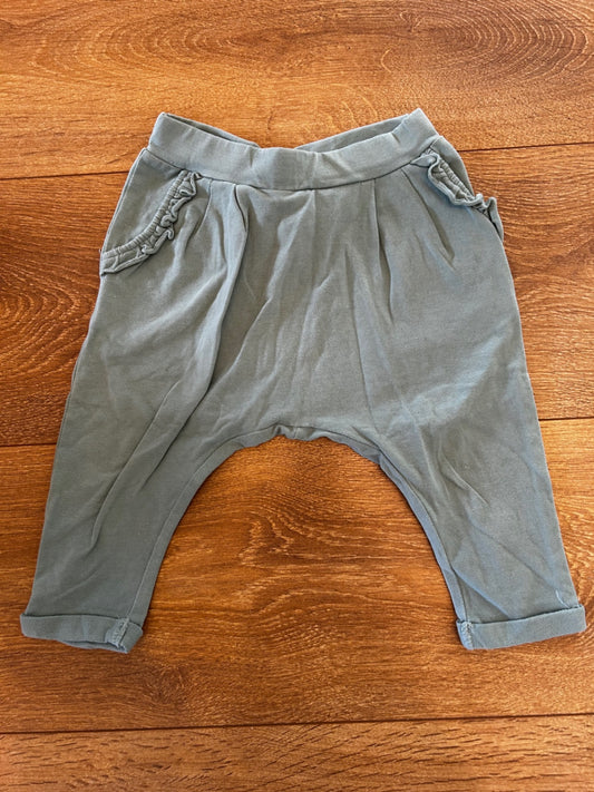 Buxur bláar/ruffle st.74