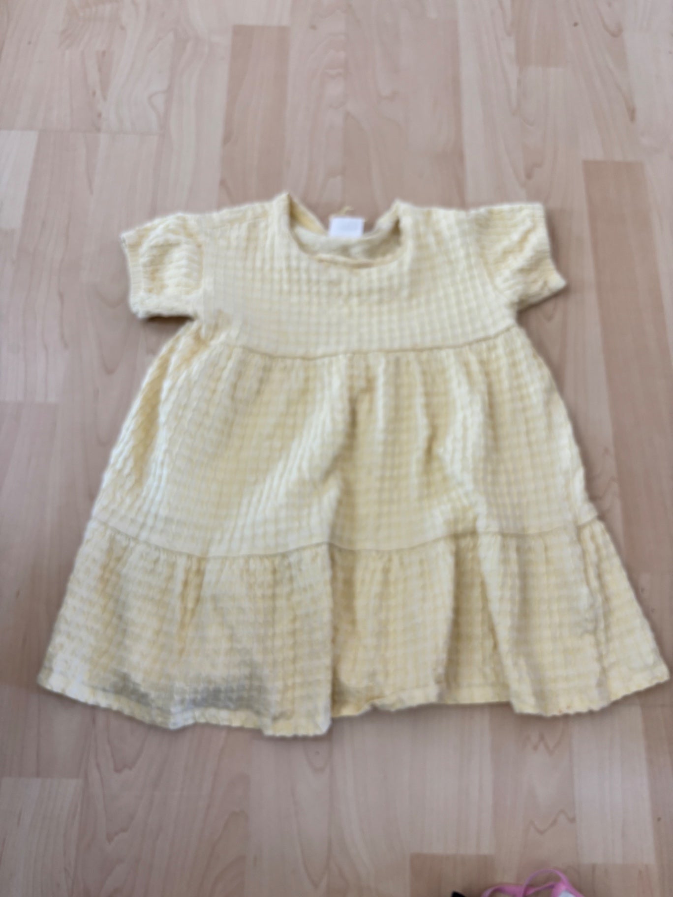 Zara gulur kjoll 110