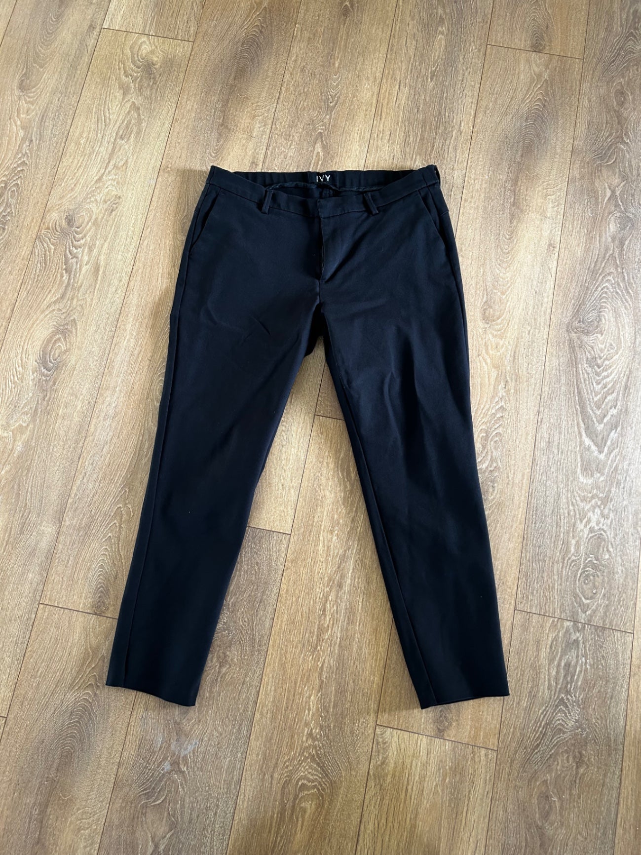 Sparibuxur kvk svartar W34