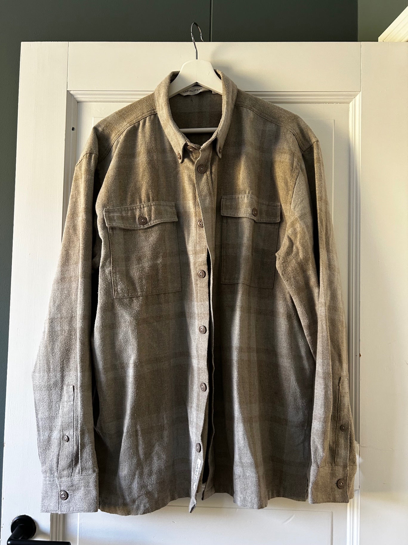 Skyrta beige/köfflótt XL