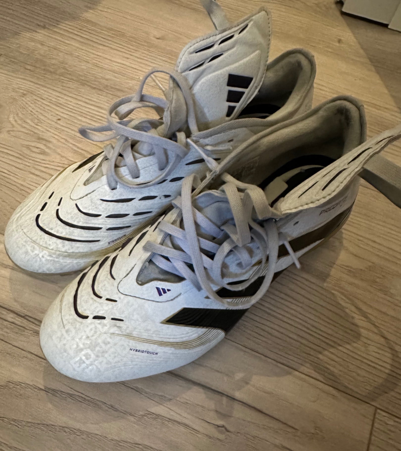 Adidas predator takkaskór st:42