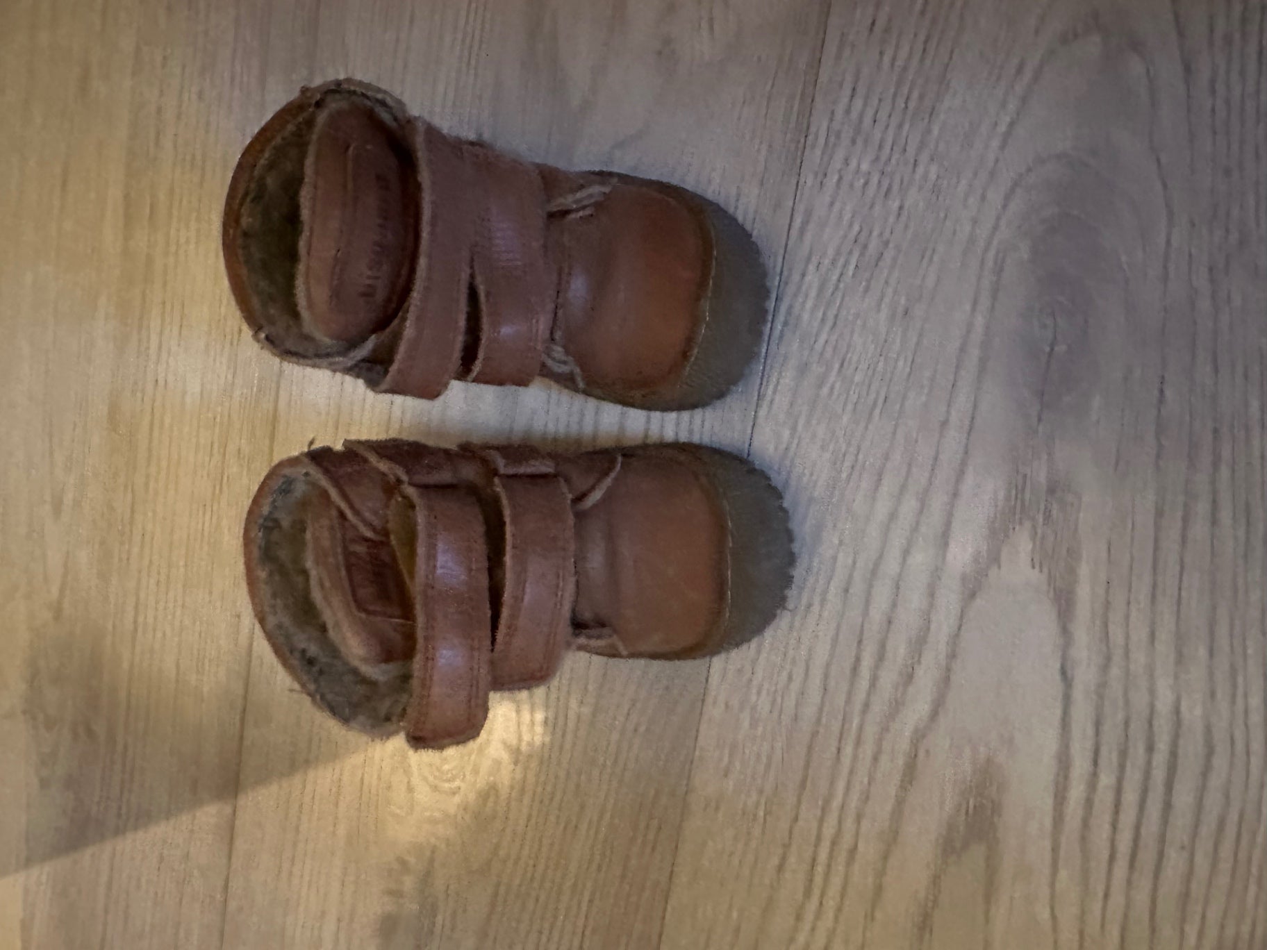 Bisgaard kuldaskór brúnir st: 22