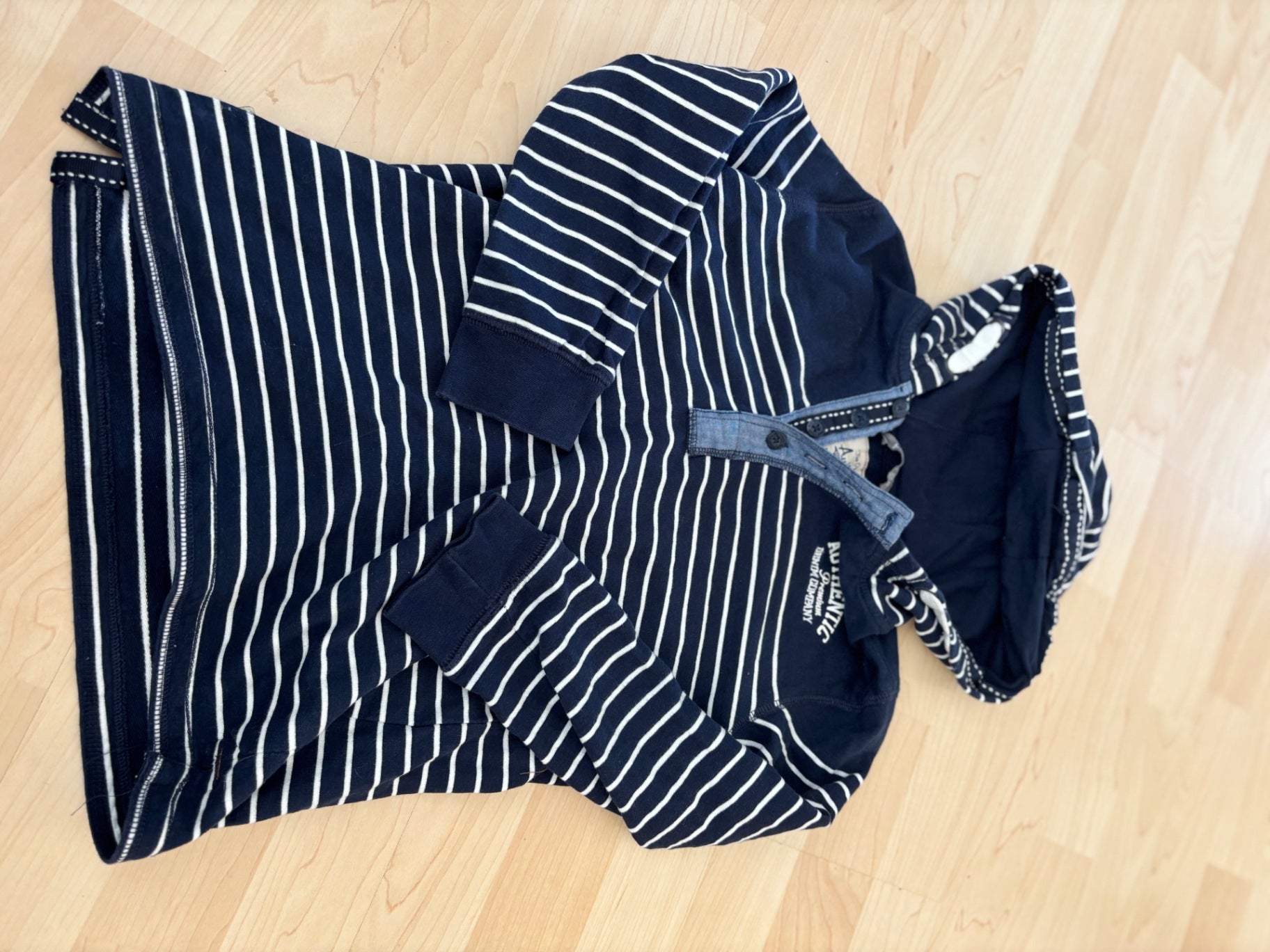 Lindex peysa stráka 128