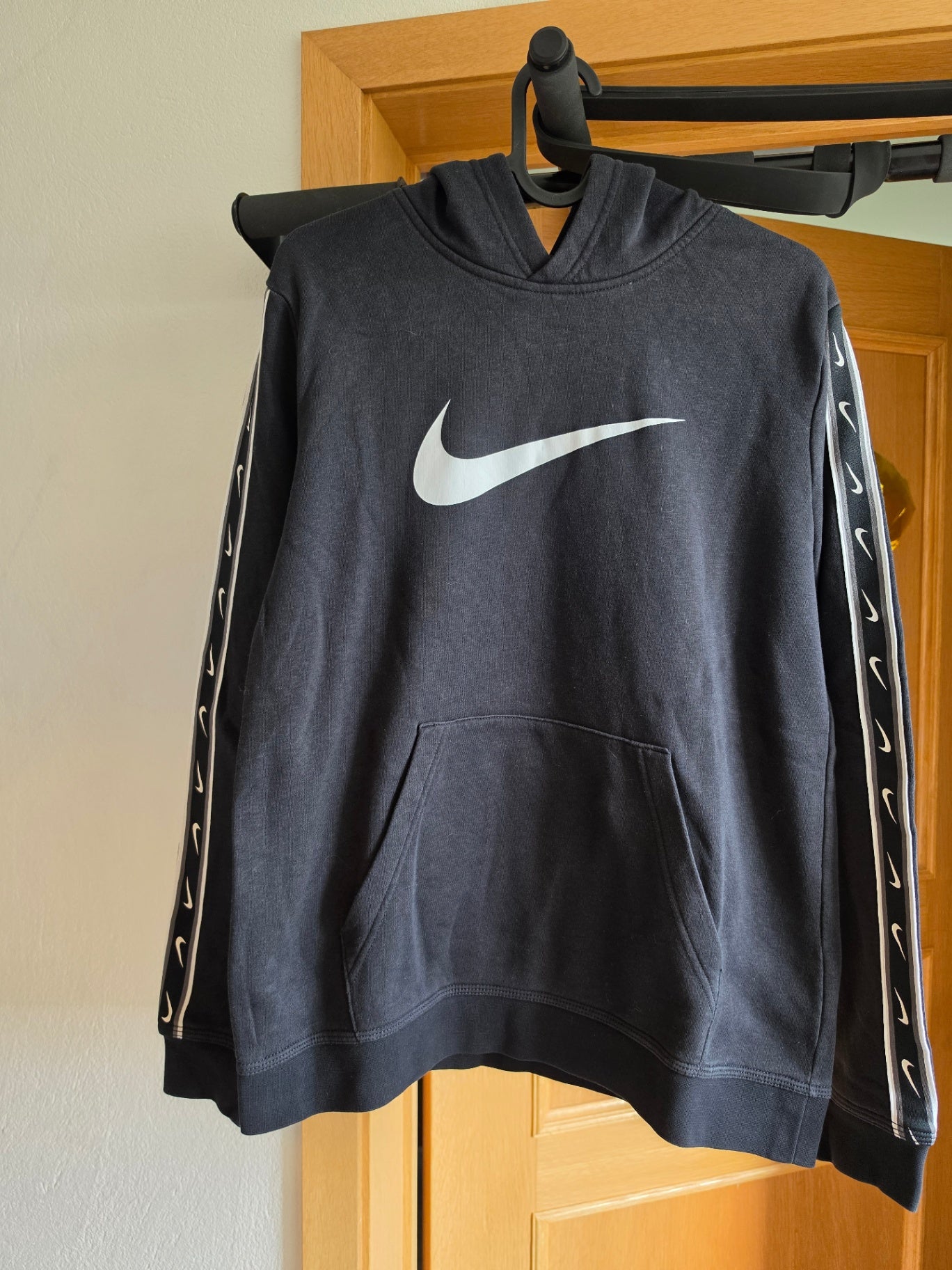 Nike hettupeysa