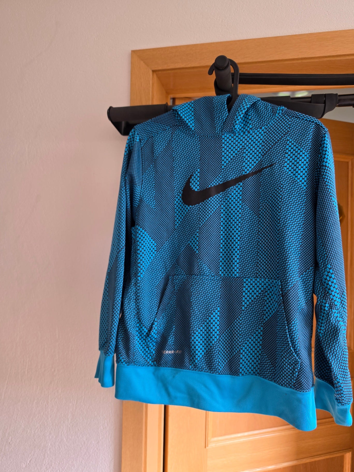Nike hettupeysa