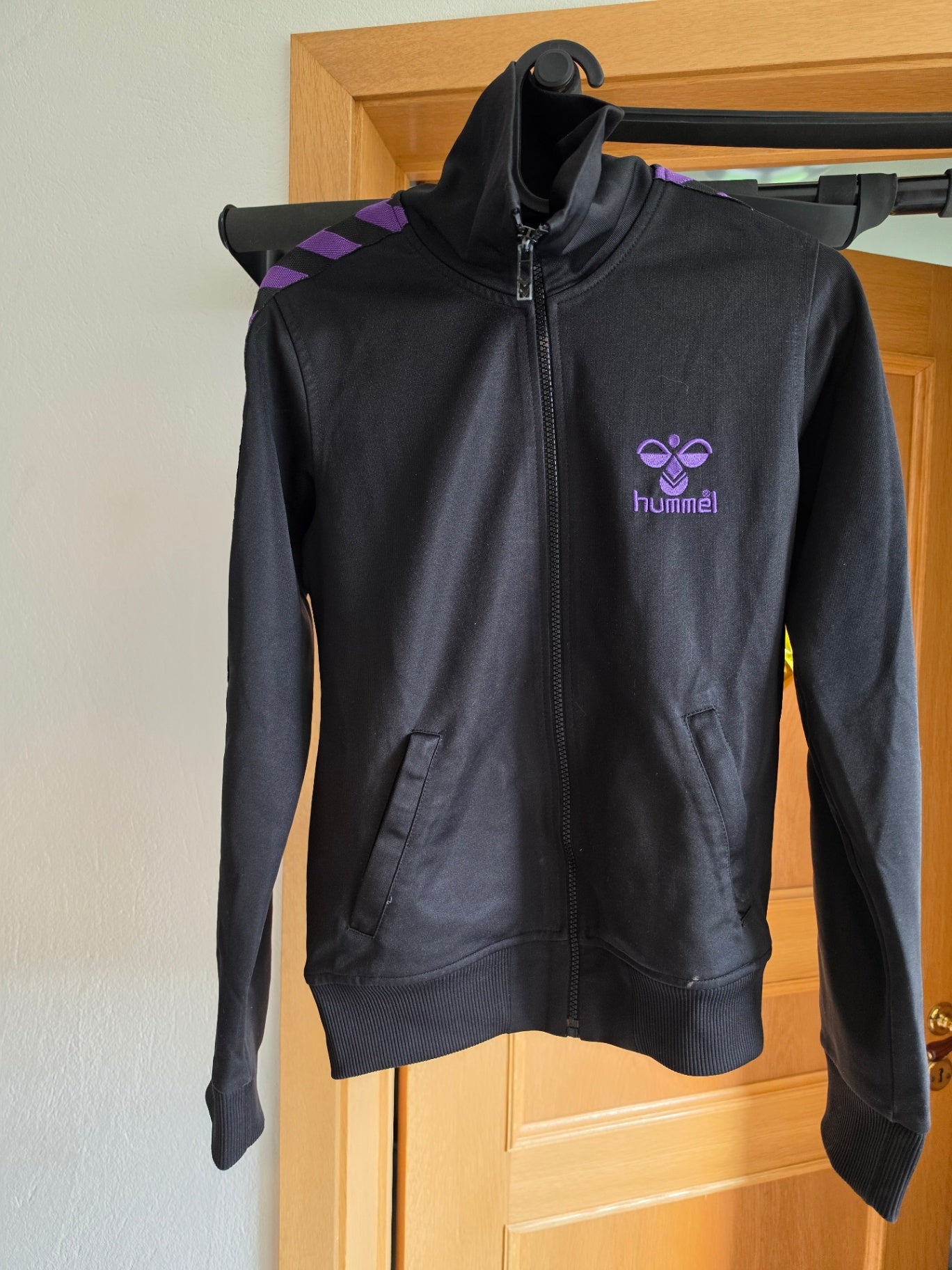 Hummel peysa (rennd)