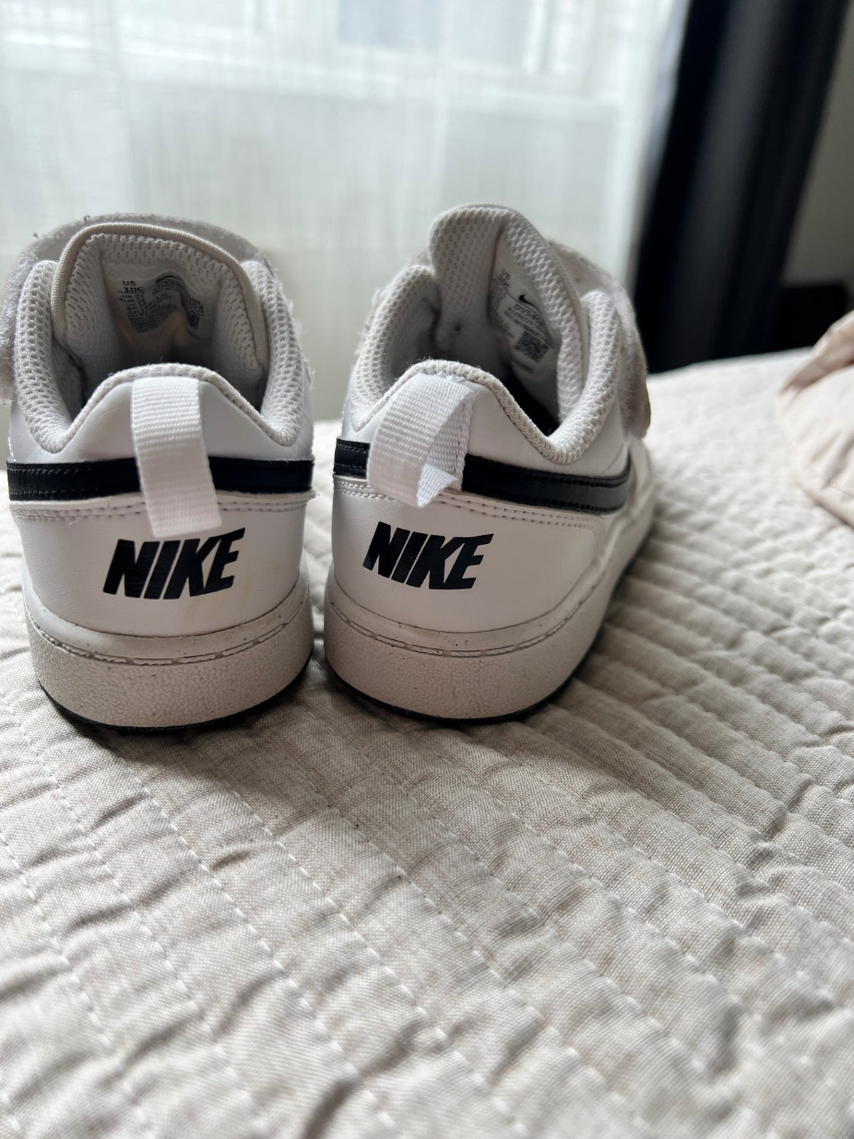 27 Nike skór