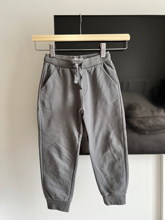 110 joggers grey