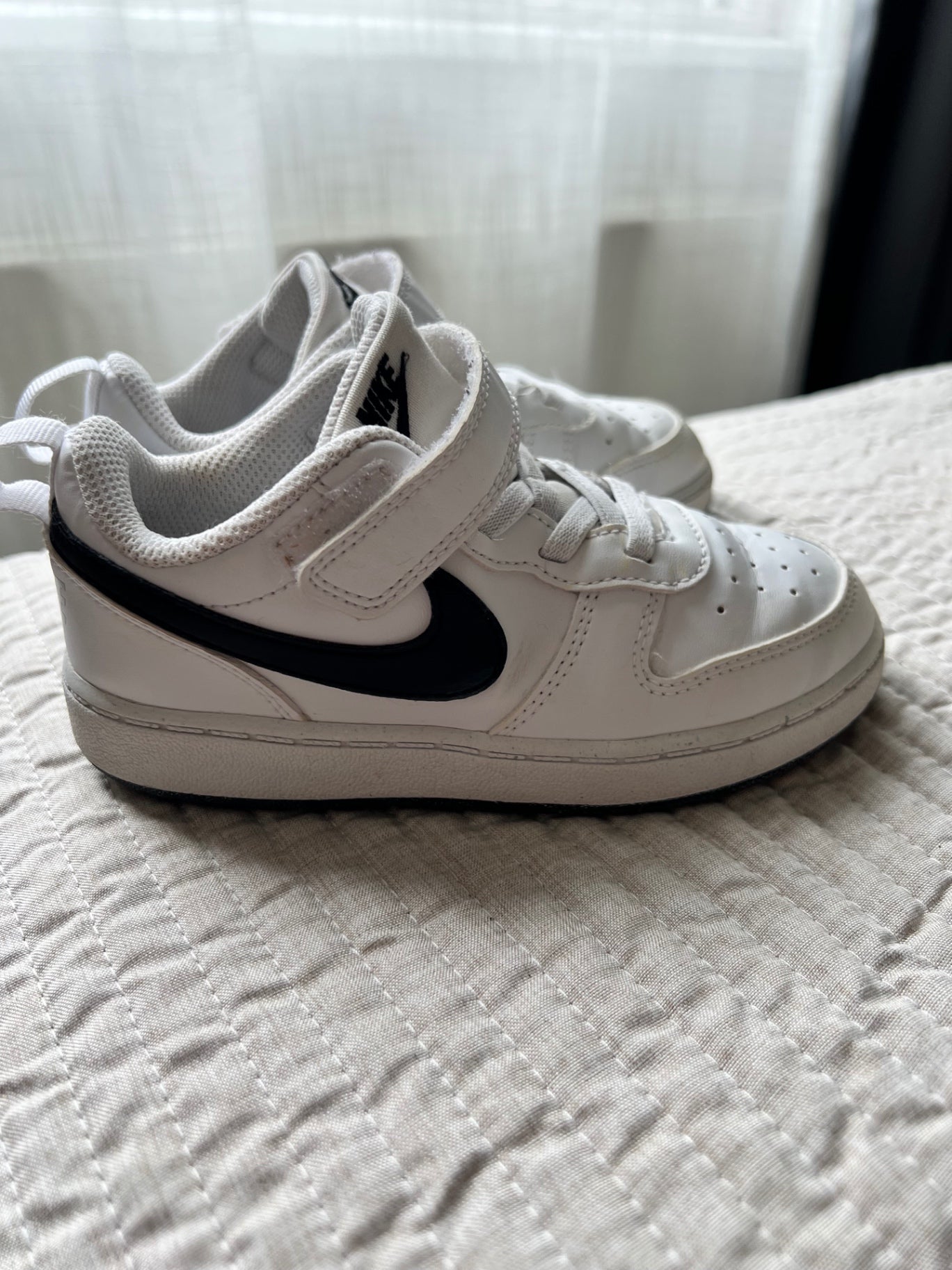 27 Nike skór