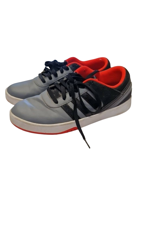 Adidas Neo 42 2/3 lítið notaðir