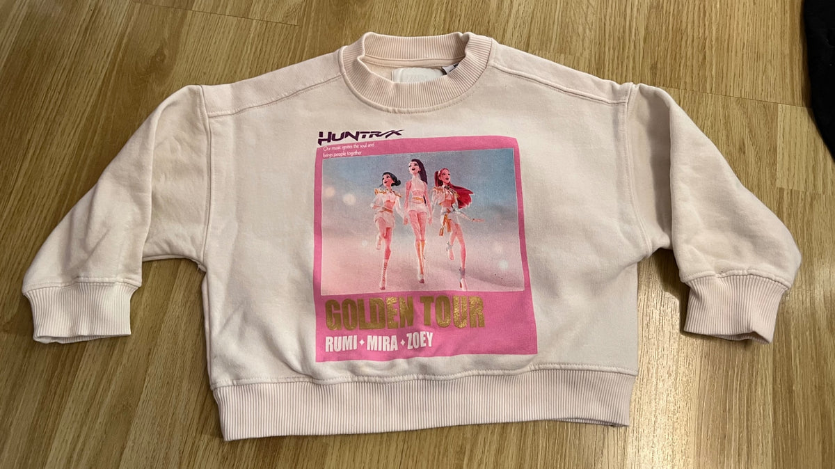 Kpop peysa