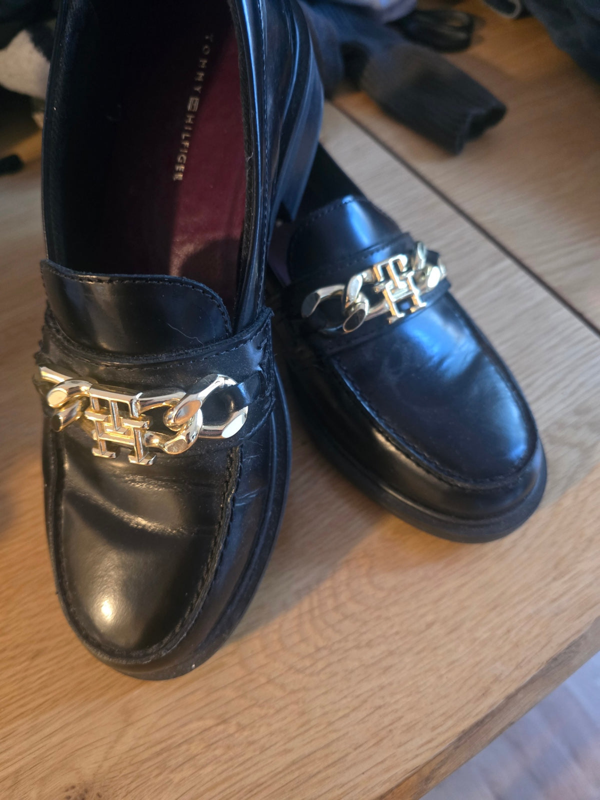 19 Tommy hilfiger