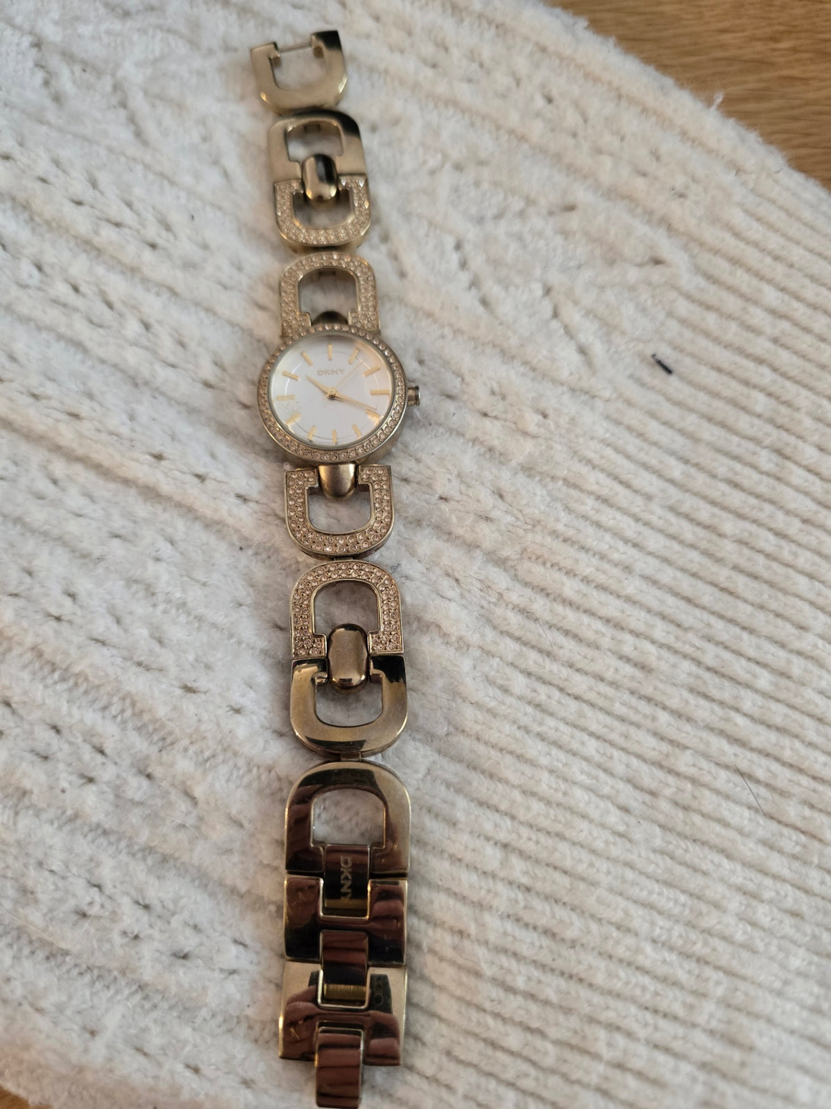 Úr DKNY