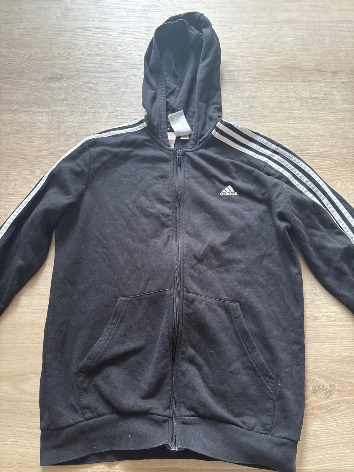 Adidas rennd hettupeysa (stærð L)
