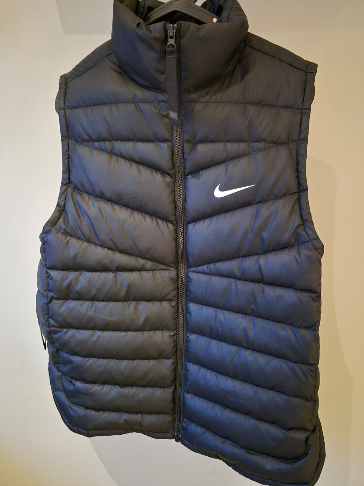 S nike vesti