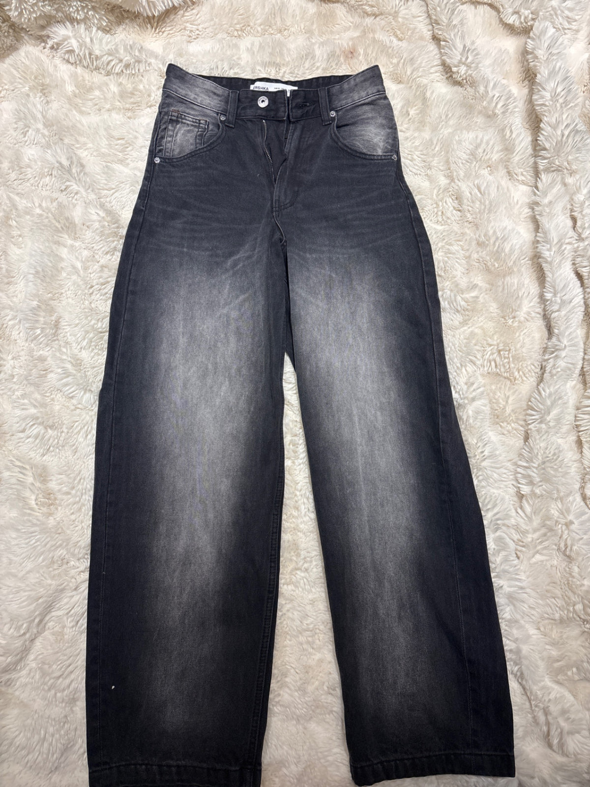 bershka svartar hvitar 
