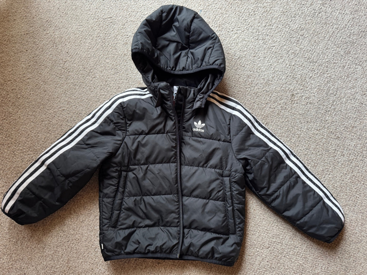 Adidas nýja ulpa 116