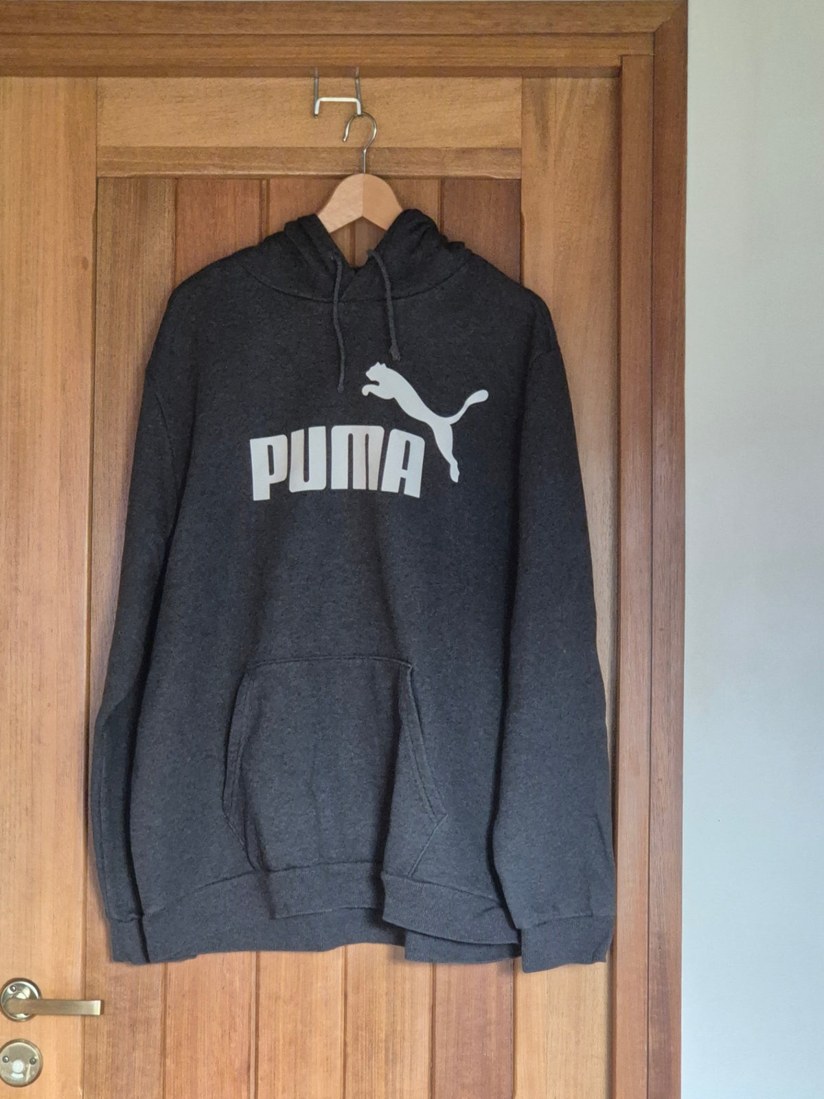 Puma peysa 