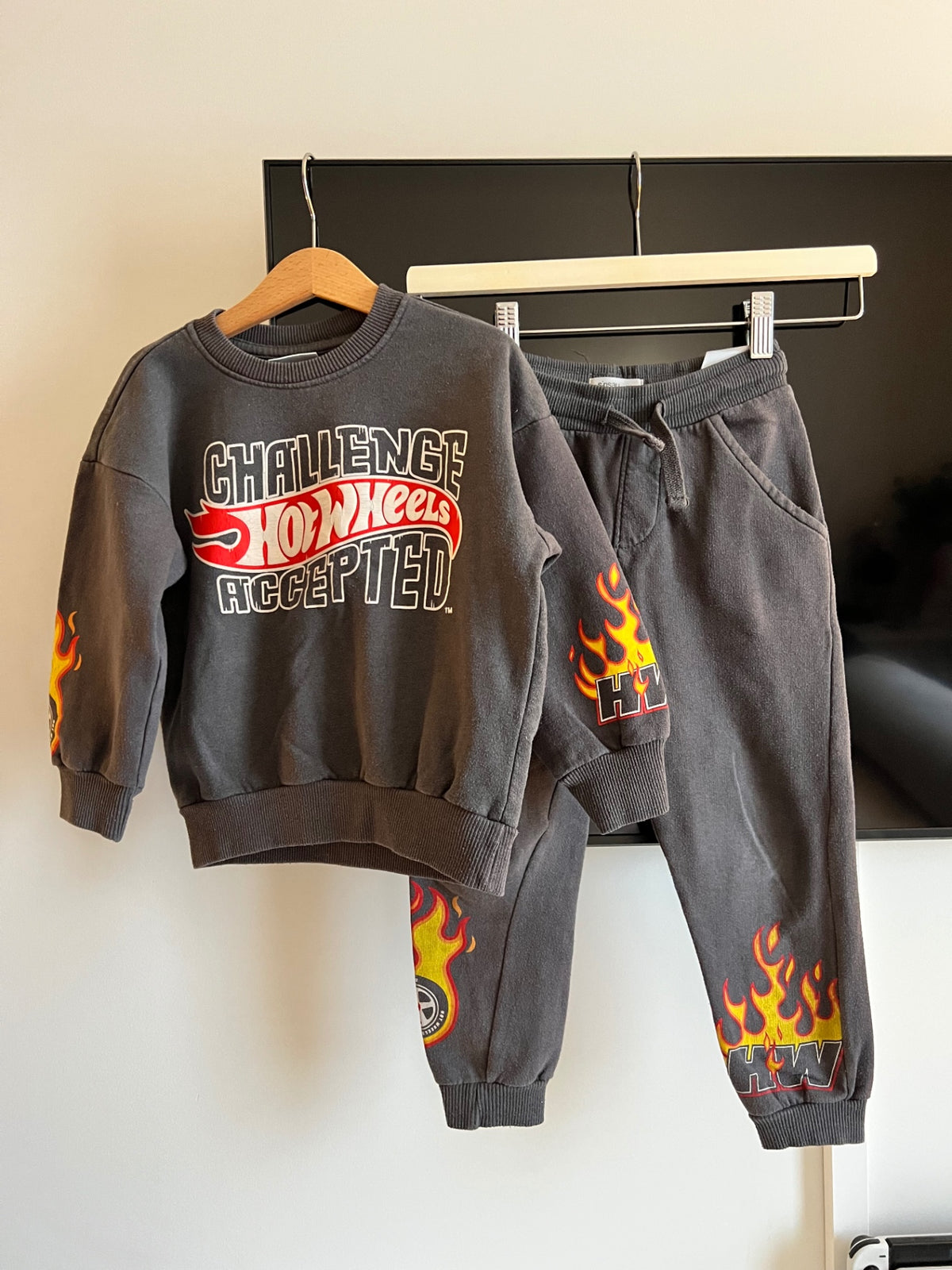 Hot wheels set
