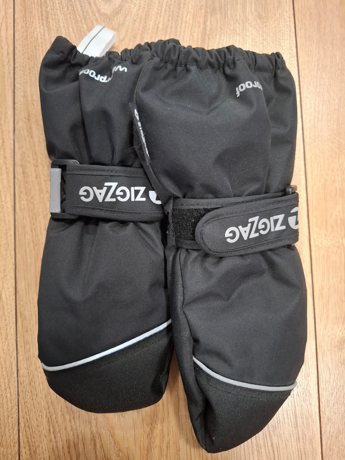 Zigzag vettlingar 