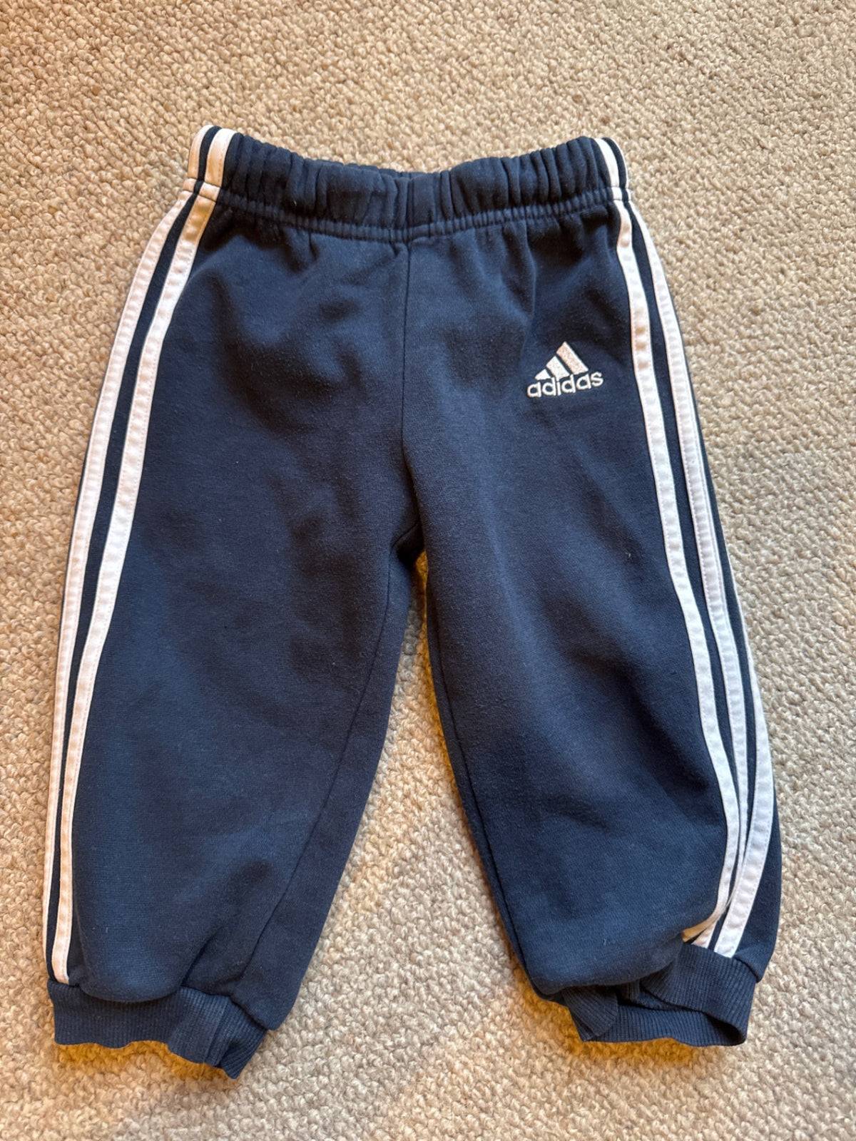 Buxur adidas 80-86