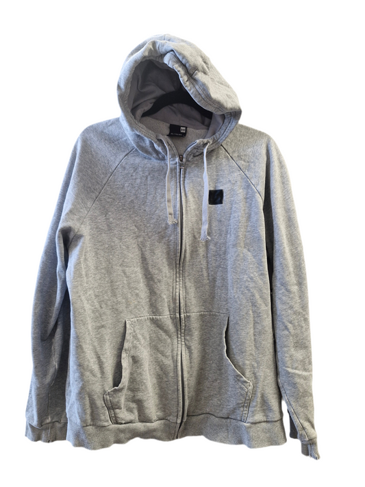 UA rennd hettupeysa XL