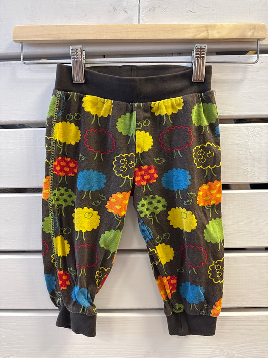 H&M brúnar buxur 86