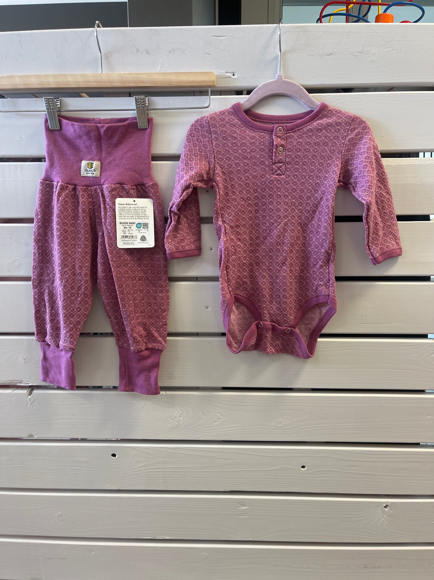 Janus ullarsett NÝTT m miða 70
