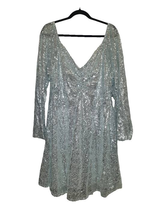 Boohoo pallíettukjóll uk 22