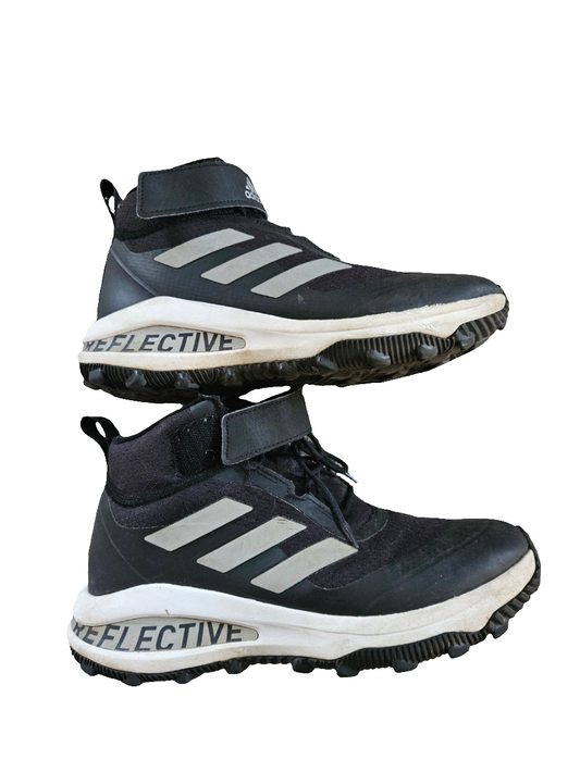39 1/3 Adidas útiskór