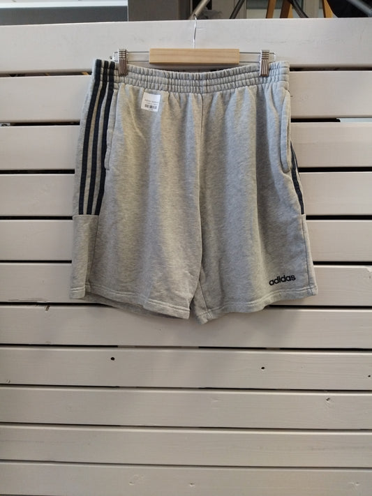 Adidas stuttbuxur L